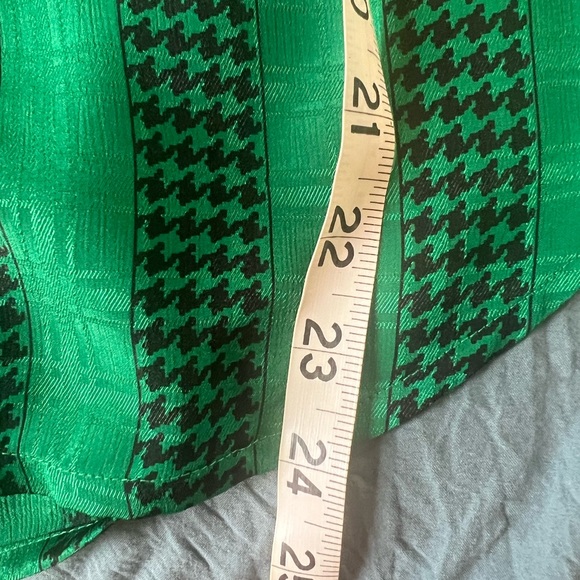 Beautiful Vintage Breckenridge Blouse π± - Picture 9 of 9